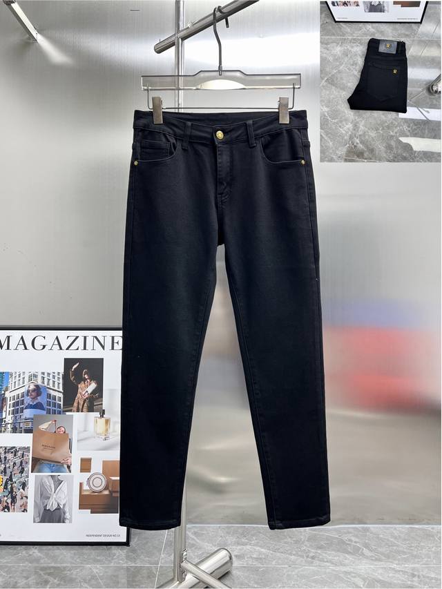 LuluLululemon's new jeans are super customized and launched for foreign trade or