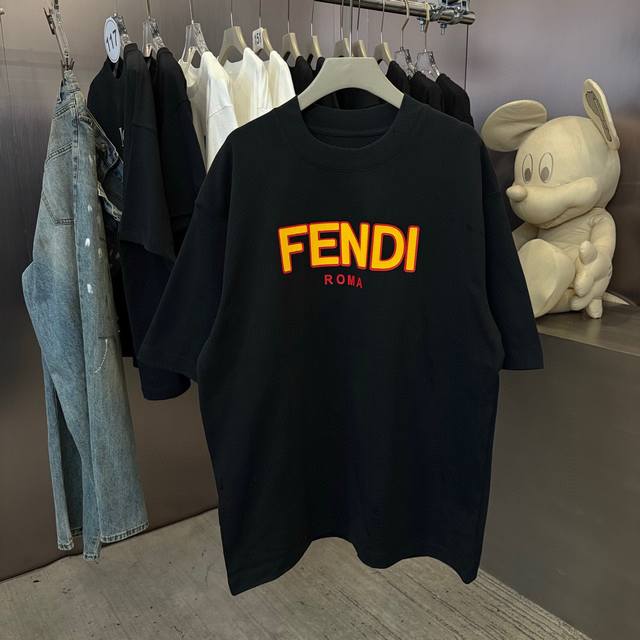 Fendi Fabric: 320g fabric 40s double yarn Size: S - jin M - jin L - jin Xl -200