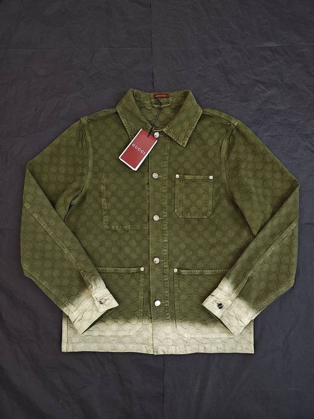 Gucc1's gradient jacquard jacket is a luxurious, instantly captivating look! The