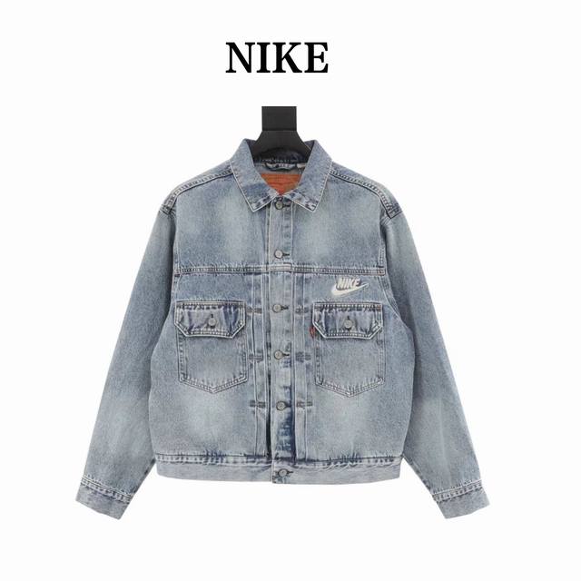 Levi's X Nike's latest collaboration, featuring buttoned, double-pocket logo det