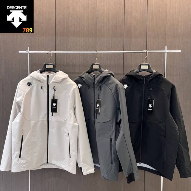 2025 Spring/Autumn Descente Men's Waterproof Breathable Jacket for Training Coup