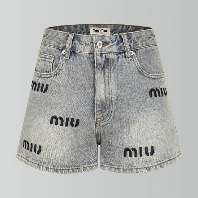 Highest quality Miumiu letter embroidered denim shorts, high waist, vintage was