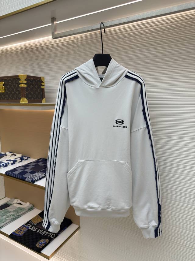 Balenciaga shoulder bar hooded sweatshirt Authentic: 15720 purchased and develop