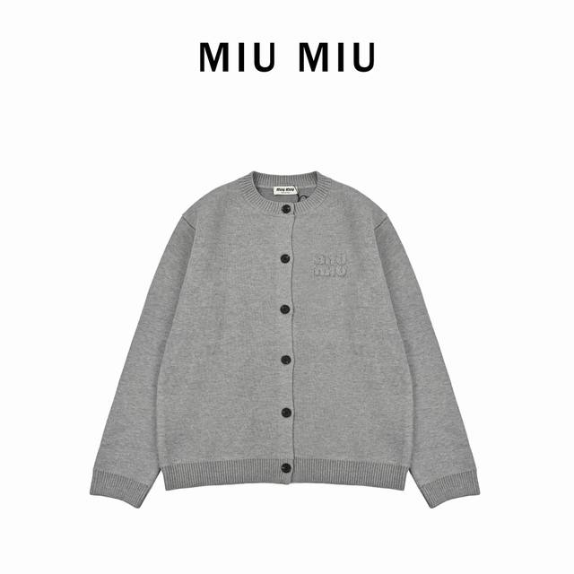 Miumiu 23Fw Embroidered Logo Cardigan DDD, originally purchased for 22,200, is m