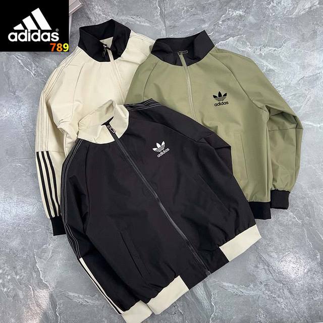 Flat lay picture Adidas Trefoil patchwork retro jacket windbreaker Double-layer