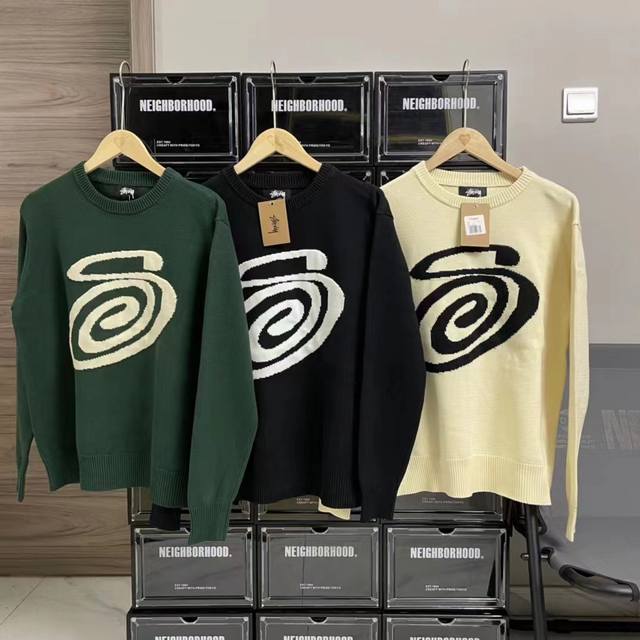 New model number: M5045 Stussy S curly mosquito coil knitted sweater The spiral