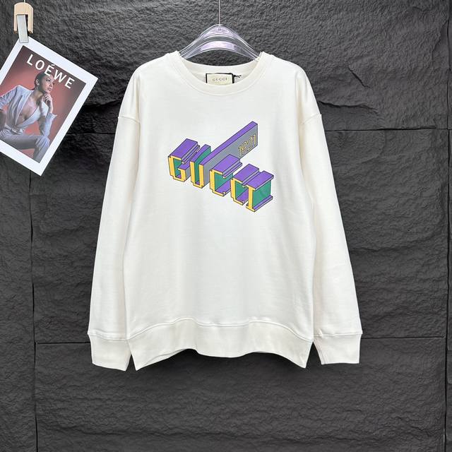 Top version New model number: G1097 Gucci's new letter logo couple's round neck
