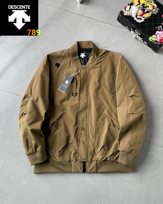 Descente 25 Spring New Functional Outdoor Men's and Women's Jackets, Windbreaker