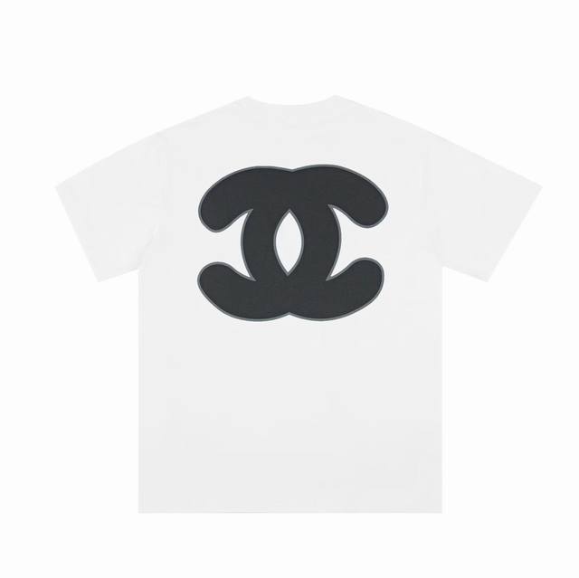 Top-of-the-line version, distinguished by currency DDD. Chanel's new short-sleev