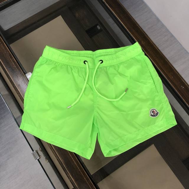 Moncler Spring/Summer new arrivals, latest counter-style shorts, fashionable bea