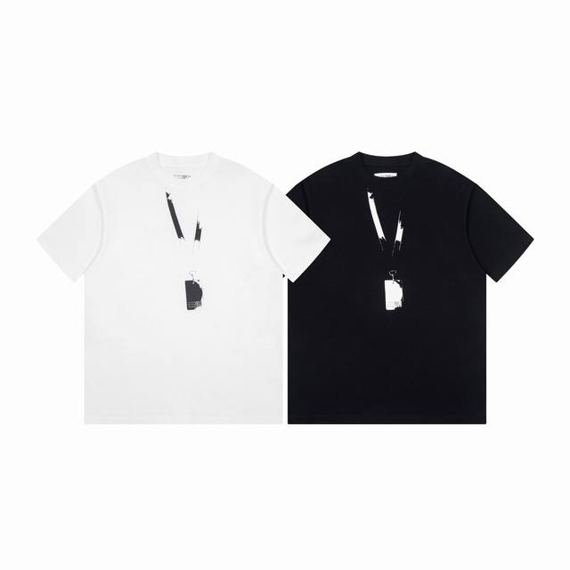 High-quality Maison Margiela employee pass short-sleeved T-shirt. Craftsmanship: