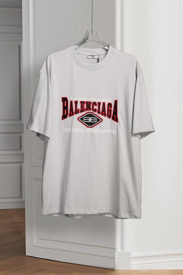 Balenc#Aga Paris' new large logo red embroidered English letter T-shirt DDD. Top