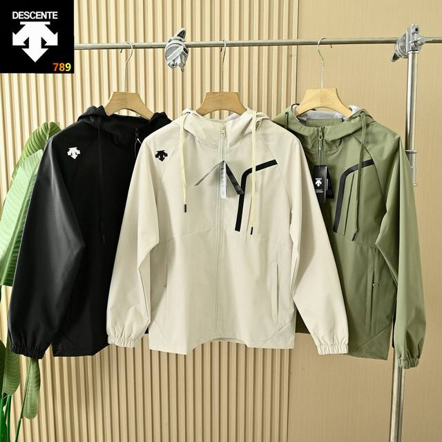 Descente Spring 2025 Descente Outdoor Windproof and Waterproof Zipper Hooded Jac