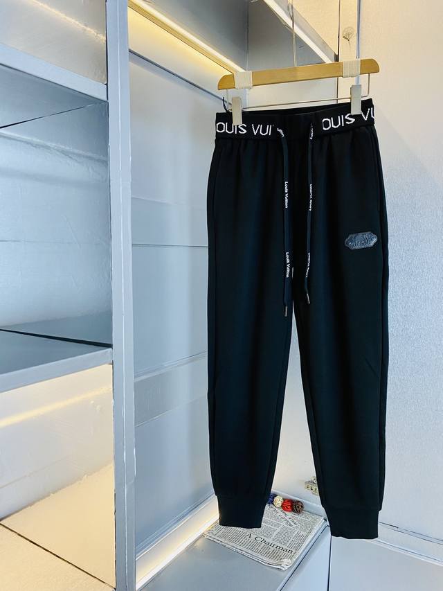Original product from the official website, can wear up to 200 pounds. Louis Vui