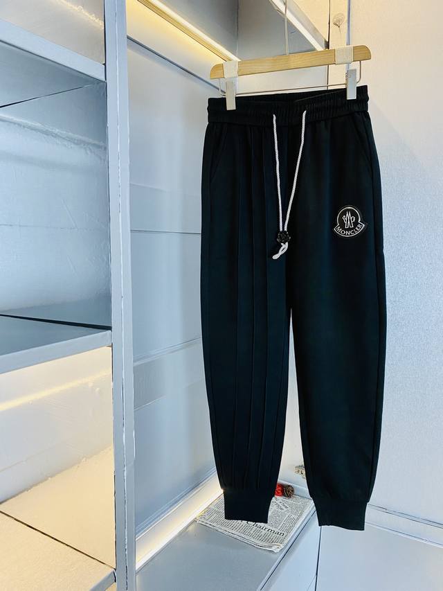Original product from the official website, suitable for up to 200 pounds. Monc