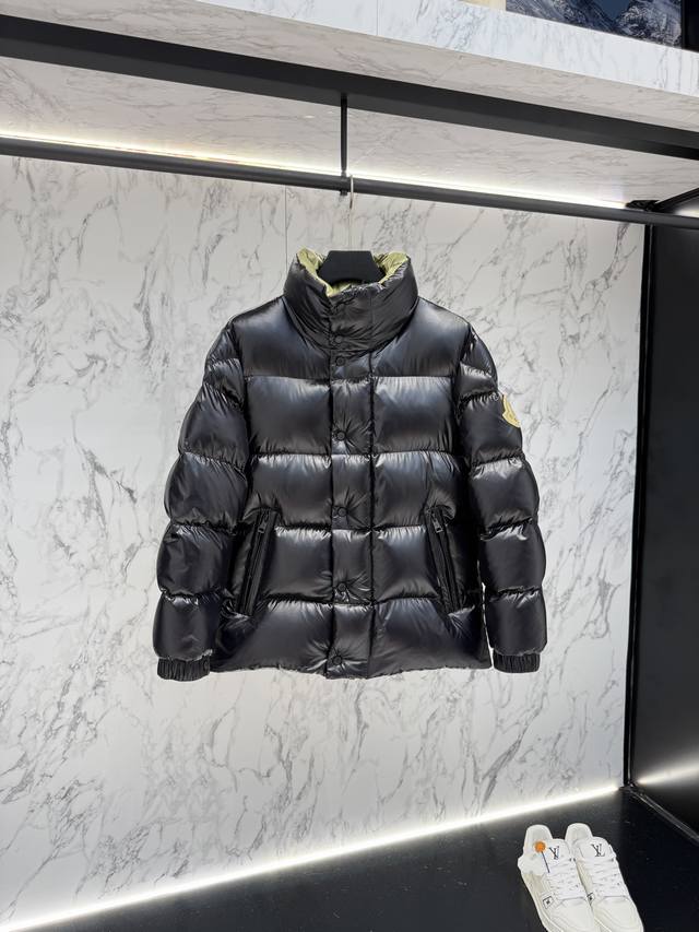 Momo release price Moncler down jacket 2025 latest fashion designer down jacket.