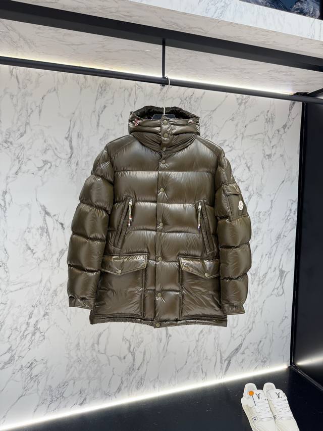 Momo release price Moncler down jacket 2025 latest fashion designer down jacket.
