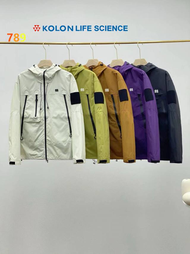 Kelon Couple's Mountain Jacket This entry-level mountain outdoor jacket is made