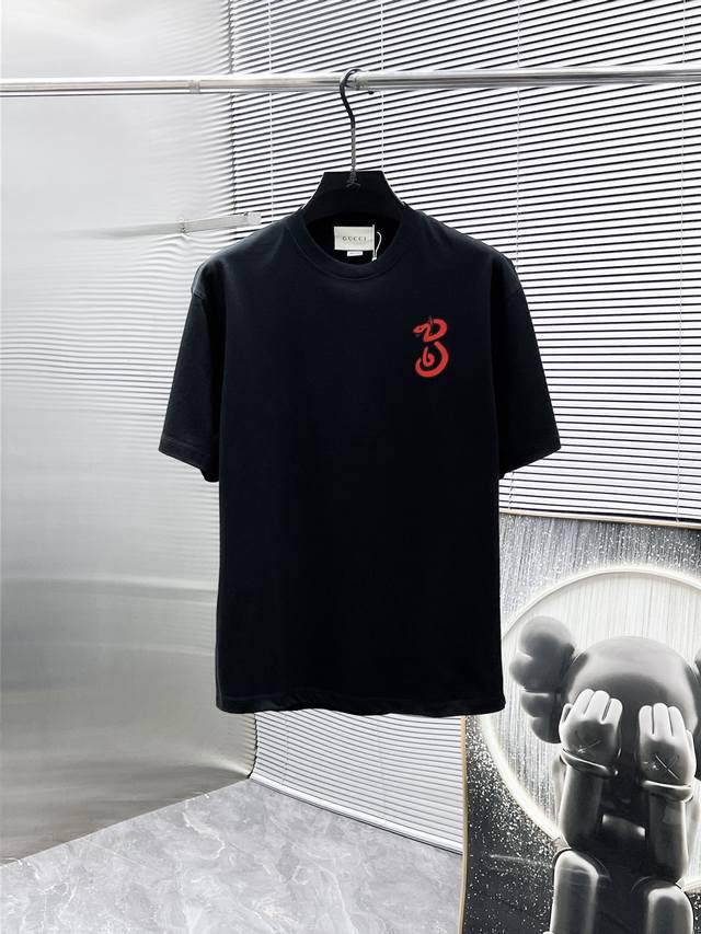 Gucci's new 2025 crew neck short-sleeved T-shirt, a high-end version! Custom-mad