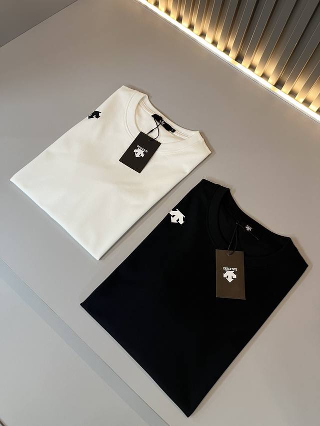 Descente, the new short-sleeved T-shirt for Spring/Summer 2025, is a professiona