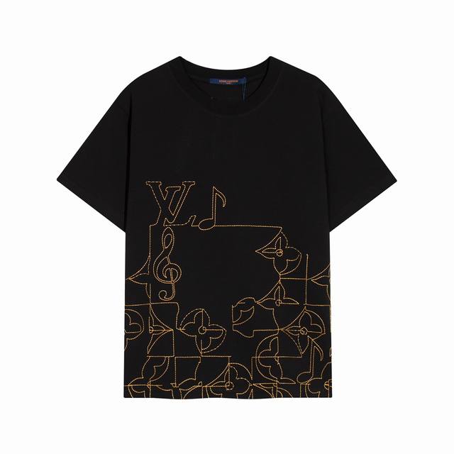 High-quality, exclusive custom design. Round-neck short-sleeved shirt with LV m