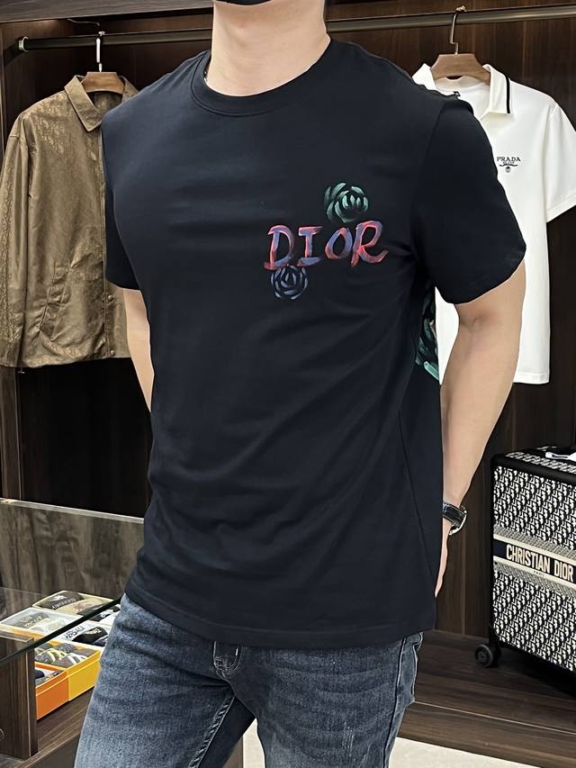 Featured exclusively for Dior, this spring's new, stylish, casual short-sleeve