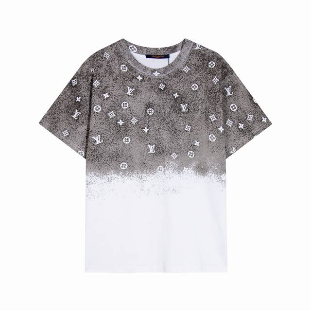 High-quality, exclusive custom-made, round-neck short-sleeved shirt with a star