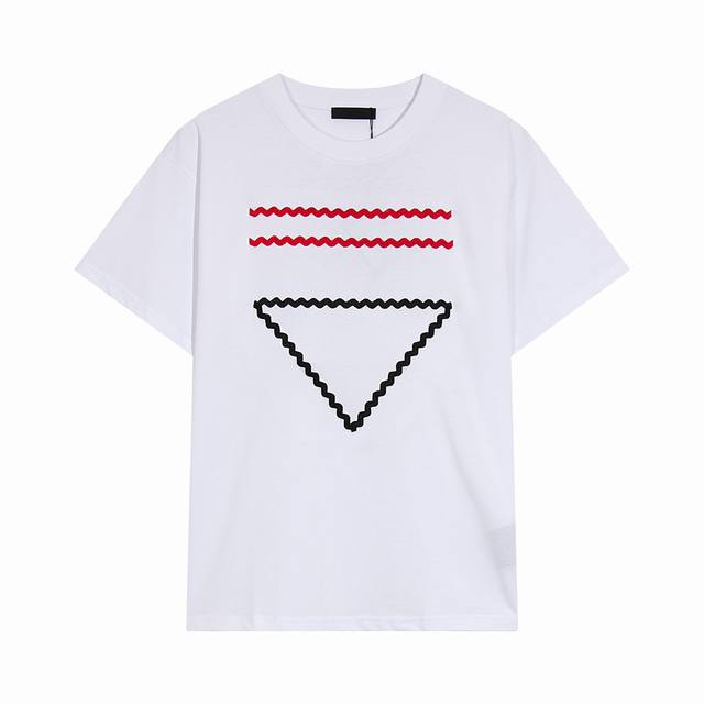 High-end quality, exclusive customization, Prada's new embroidered triangle lett