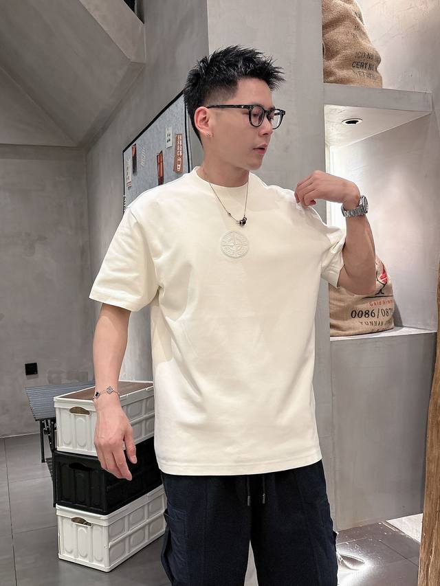 D short-sleeved series Season: 2025 Autumn and Winter Color: Black Iron Gray Apr