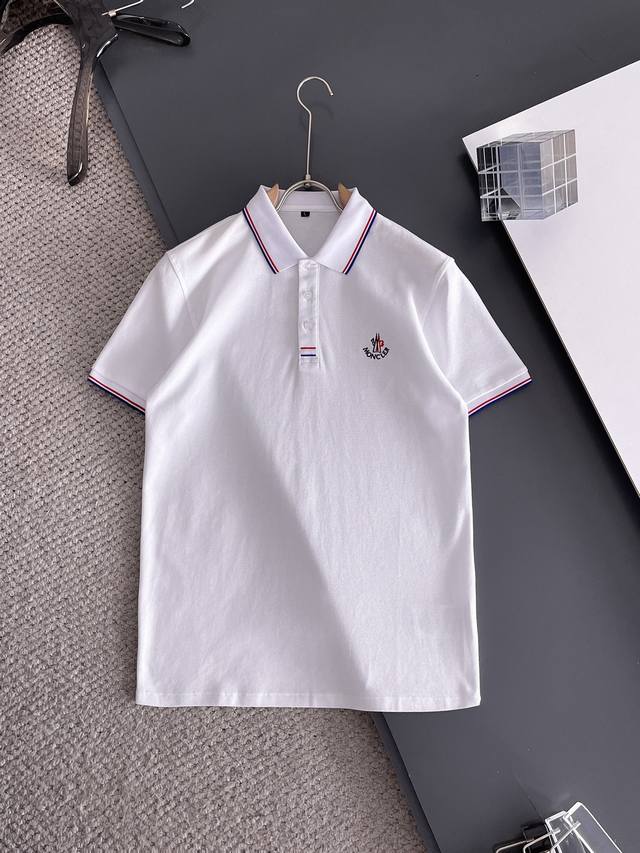 Moncler high-end goods, a must-have item for business white-collar workers! Seam