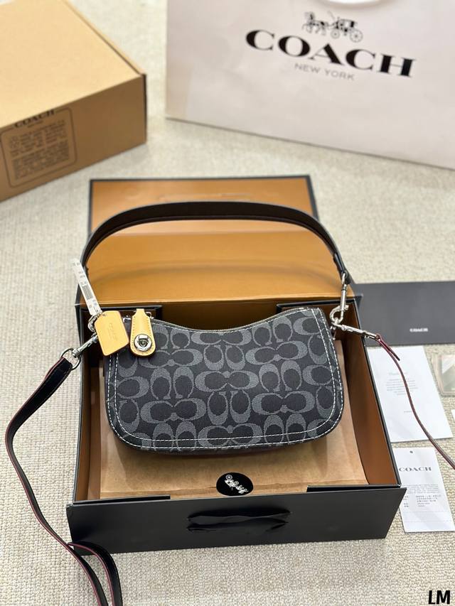 Coach Swinger20 denim underarm bag Coach's new Swinger Bag, a one-shoulder, unde