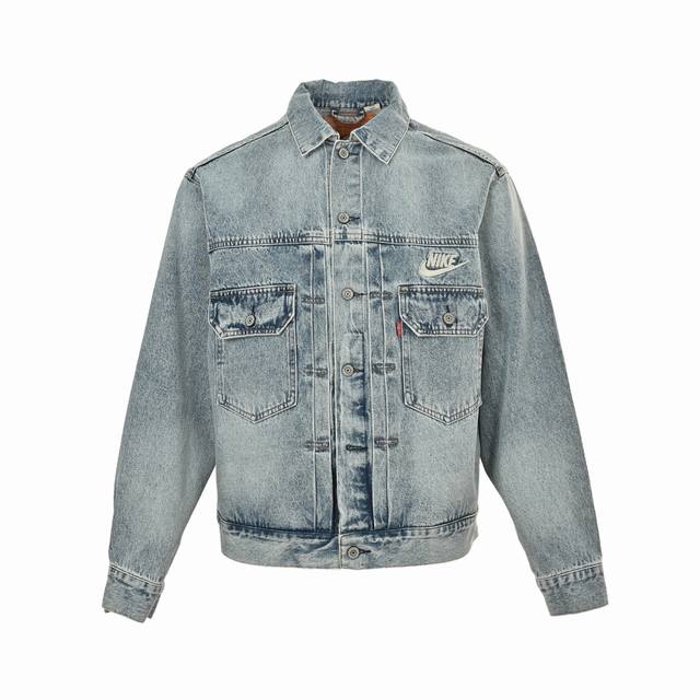Nike & Levi's co-branded denim jacket with embroidered logo. DDD. Levi's X Nike'