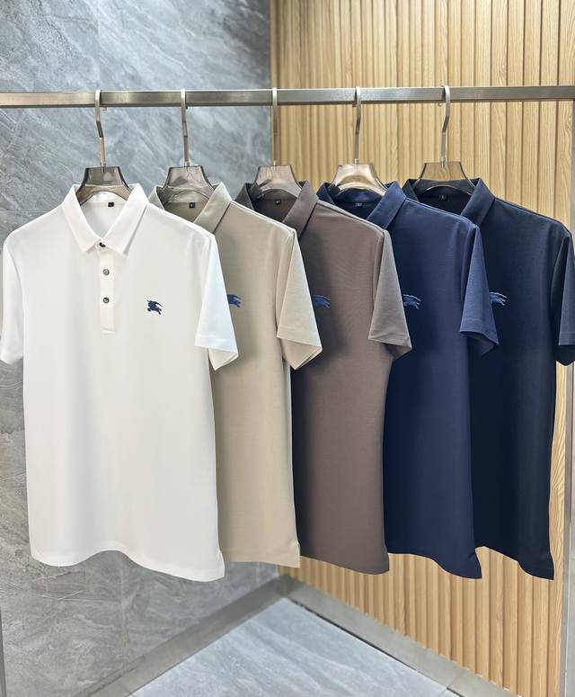 Burberry 2025 Spring/Summer New Arrivals. Lapel, short-sleeved polo shirt with a