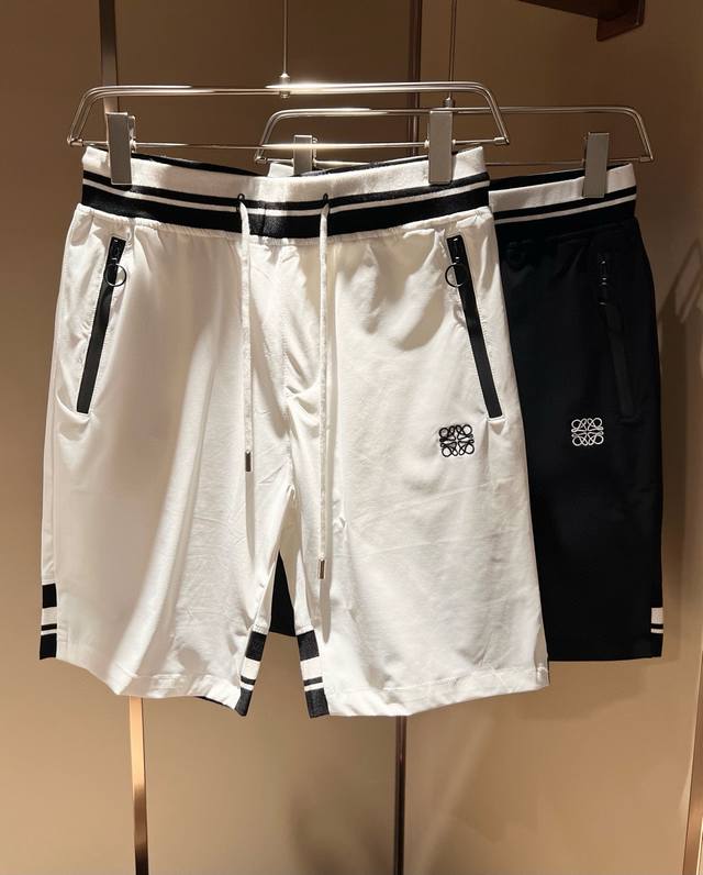 Loe*We's new spring/summer unisex casual shorts, sourced from Italy. These short
