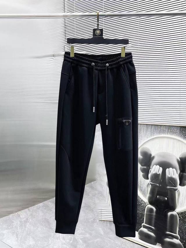 Prada's new 2025 Spring/Summer casual pants! Available now on the official webs