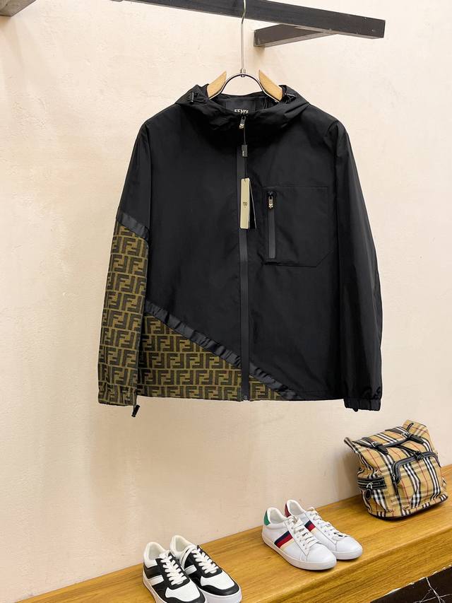 Fendi's 2025 new hot-selling casual jacket features a cutting-edge design, refin