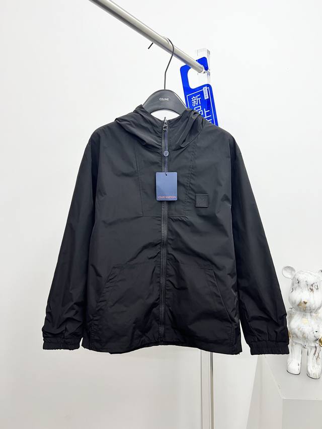 Lv. Pre-sale of the new 2025 Spring men's jacket with all three labels. Original