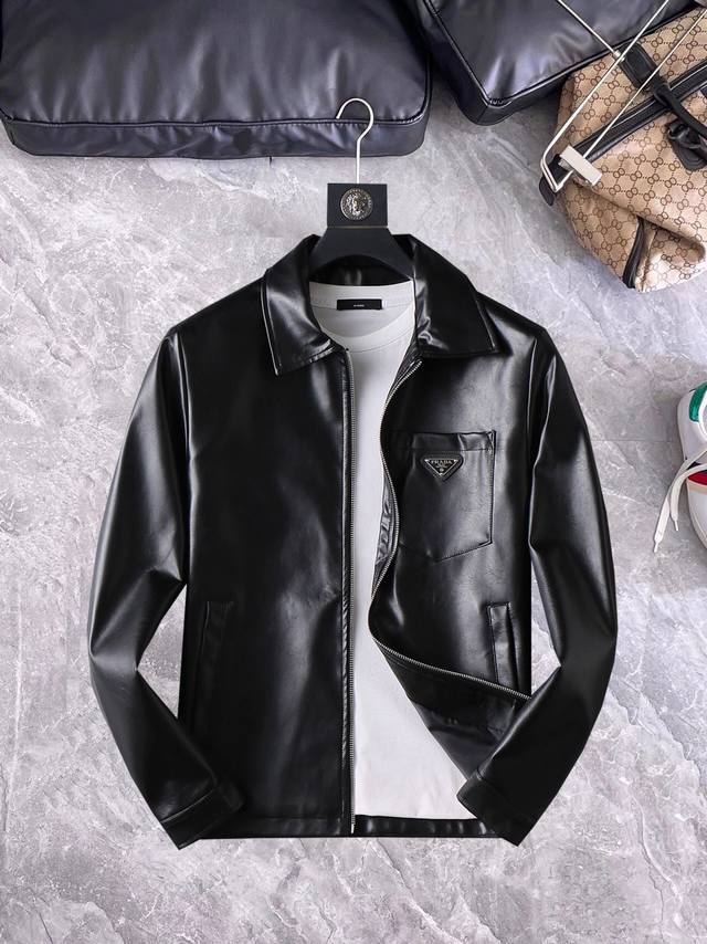 Prada's 2025 Spring hit, new casual leather jacket. This stylish jacket features