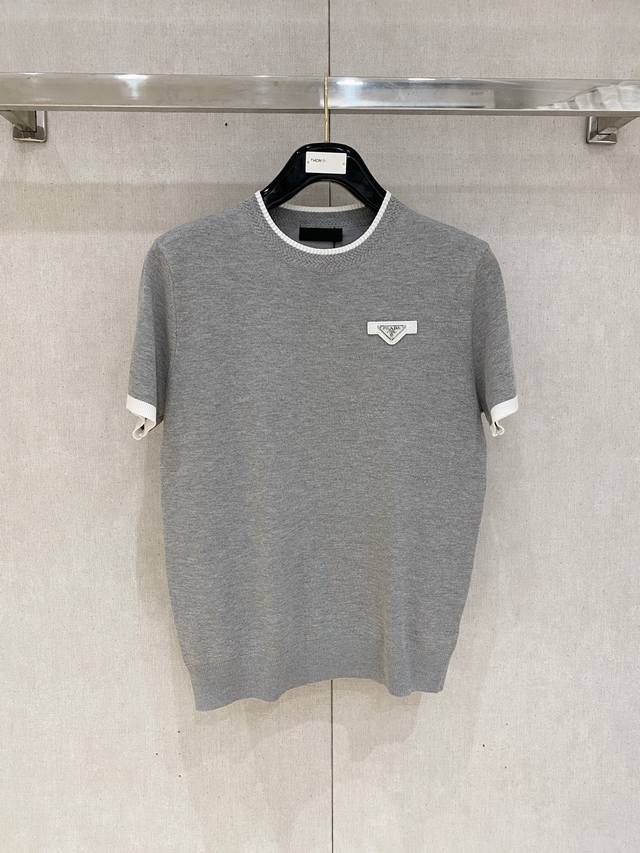 Prada's new men's top-quality round-neck knitted short-sleeved T-shirt for Fall/