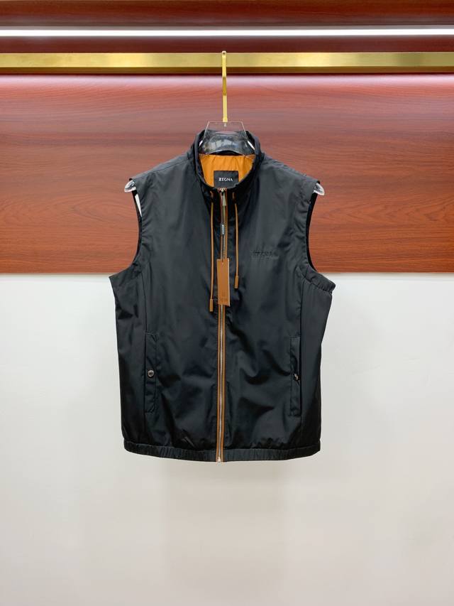 Zegna's new 2025 Spring jacket and vest are in immaculate condition. They're re