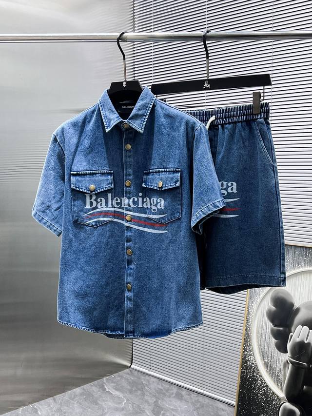 Balenciaga's new 2025 Spring/Summer casual short-sleeved shorts and pants set,