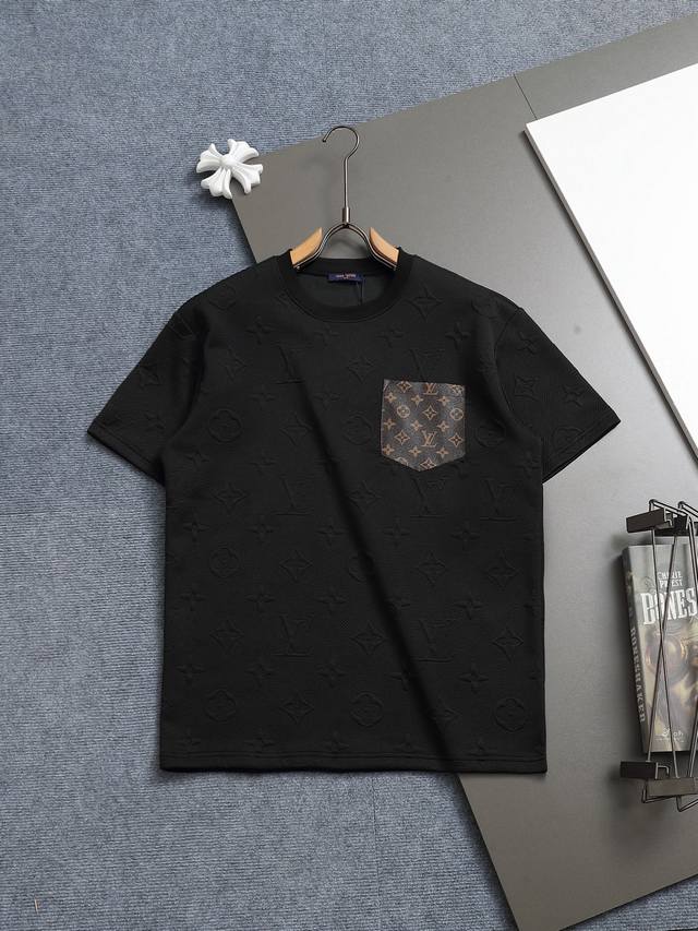 Louis Vuitton monogram full-print leather label towel material Large logo exquis