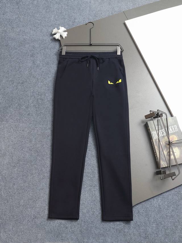 Fendi autumn and winter trousers are made of healthy space cotton fabric with 80