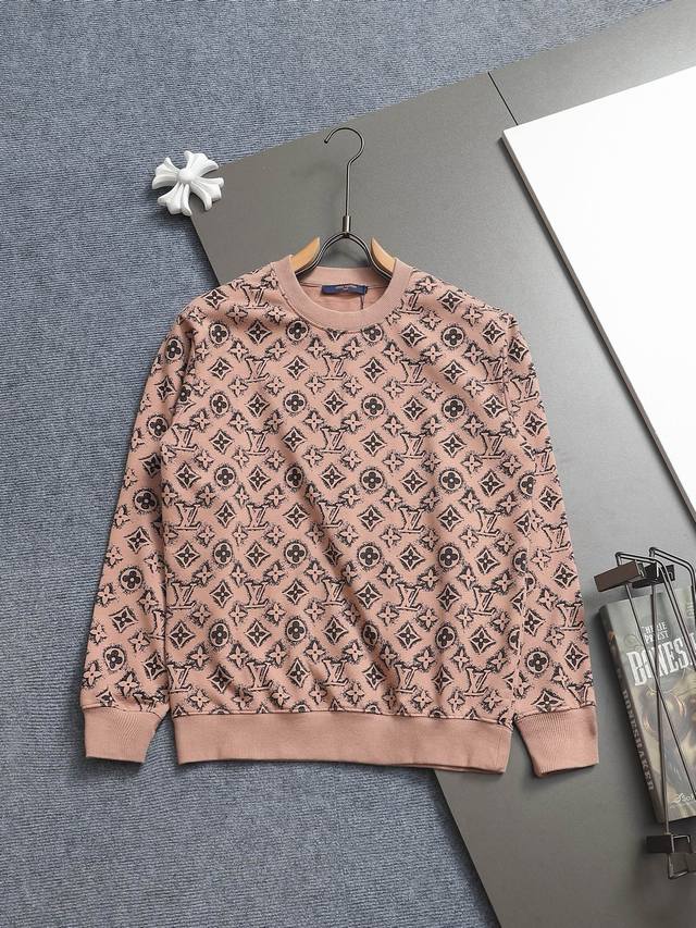 Louis Vuitton 1V Slightly Wide Fit 25Ss 1V New runway-ready, all-over logo crewn