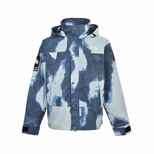 The North Face 25Fw Tie-Dye Embroidered Outdoor Jacket This year's jacket has up