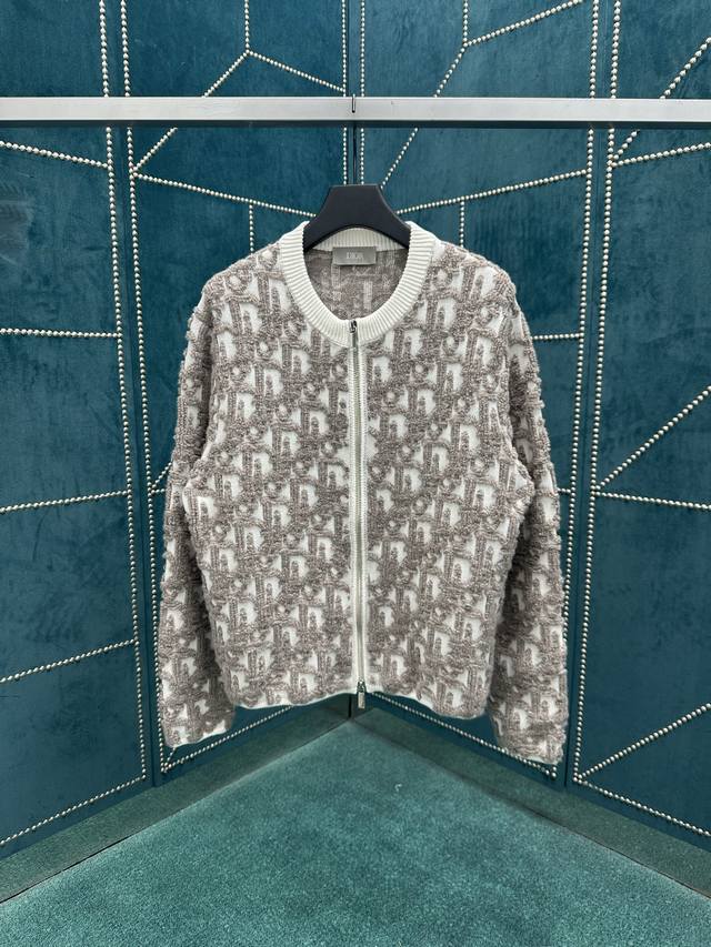 The new Dior 25Ss cardigan, a new addition to the Fall 2025 menswear collection