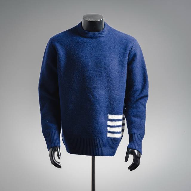 Thom Browne Tb 23Ss new season product four-stripe round neck pullover sweater U
