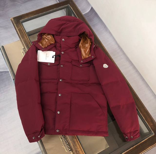 Mon*Cler Fornas stylish workwear down jacket, unisex style. Filled with white du