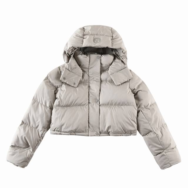 Flax GrayNew model debuts! Exclusive colorway for the Lululemon Wunder Puff thre