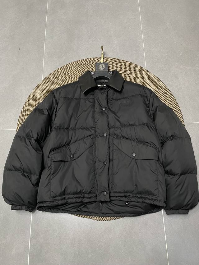 Miumiu Miu Miu 24's latest autumn/winter couple's down jacket ~ Age-reducing sho